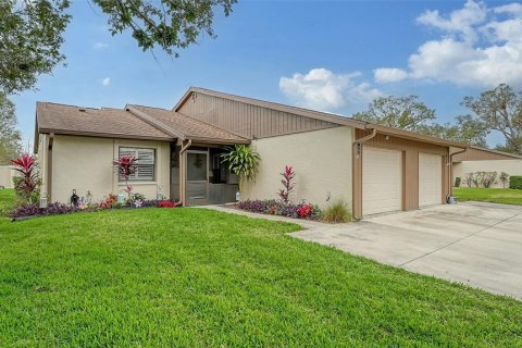 House in Sarasota, Florida 2 bedrooms, 95.13 sq.m. № 1510790 - photo 1