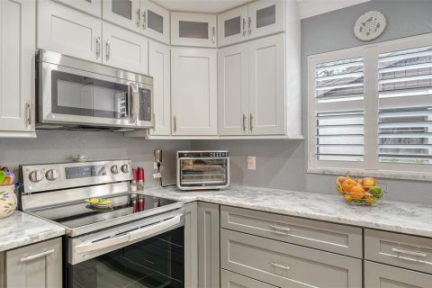 House in Sarasota, Florida 2 bedrooms, 95.13 sq.m. № 1510790 - photo 12