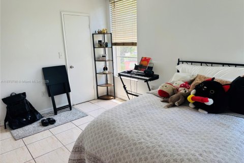 Condominio en alquiler en Miami, Florida, 1 dormitorio, 78.22 m2 № 1927213 - foto 20