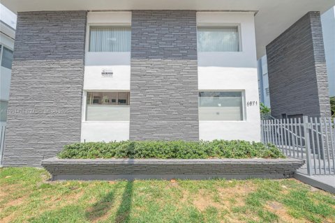 Apartamento en alquiler en Miami Beach, Florida, 1 dormitorio, 91.97 m2 № 1955393 - foto 15