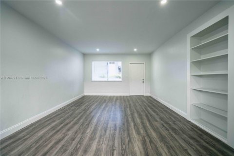 Apartamento en alquiler en Miami Beach, Florida, 1 dormitorio, 91.97 m2 № 1955393 - foto 6