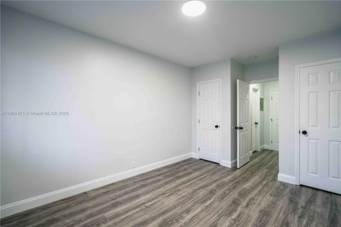 Apartamento en alquiler en Miami Beach, Florida, 1 dormitorio, 91.97 m2 № 1955393 - foto 12