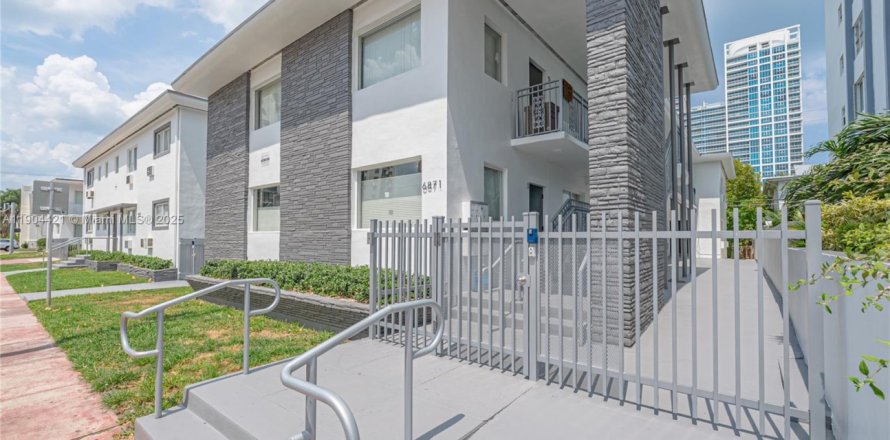 Apartamento en Miami Beach, Florida 1 dormitorio, 91.97 m2 № 1955393