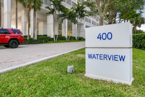Condominio en alquiler en West Palm Beach, Florida, 2 dormitorios, 173.54 m2 № 616524 - foto 1