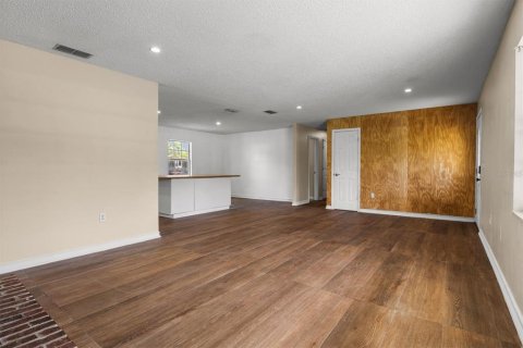 Villa ou maison à louer à Polk City, Floride: 3 chambres, 135.45 m2 № 2386418 - photo 13