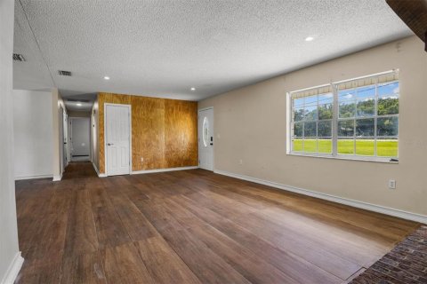 Villa ou maison à louer à Polk City, Floride: 3 chambres, 135.45 m2 № 2386418 - photo 12