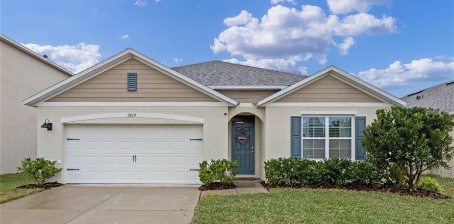 House in Saint Cloud, Florida 4 bedrooms, 170.01 sq.m. № 1902626