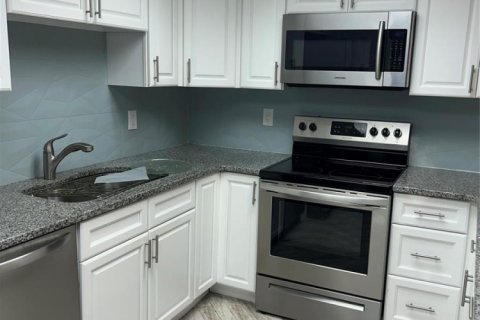 Touwnhouse à vendre à Stuart, Floride: 2 chambres, 130.06 m2 № 2084171 - photo 14