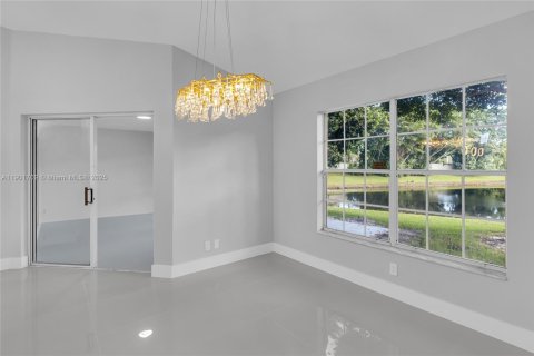 Villa ou maison à vendre à Delray Beach, Floride: 2 chambres, 140.84 m2 № 1954331 - photo 12