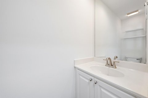 Townhouse in Palm Beach Gardens, Florida 3 bedrooms, 145.86 sq.m. № 2187145 - photo 22