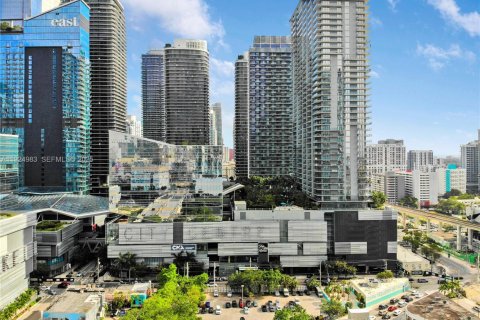 Condominio en venta en Miami, Florida, 1 dormitorio, 82.03 m2 № 1986541 - foto 5