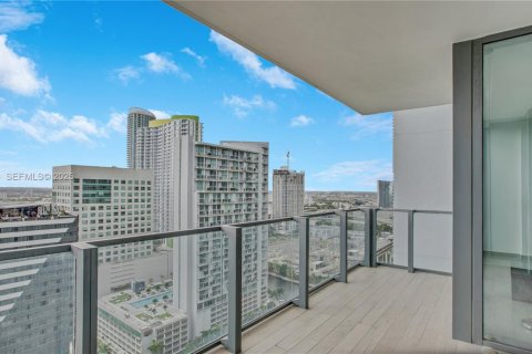 Condominio en venta en Miami, Florida, 1 dormitorio, 82.03 m2 № 1986541 - foto 1