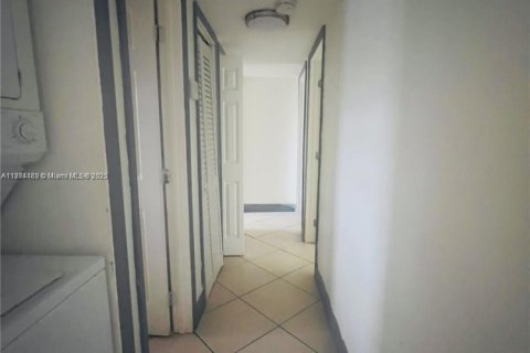 Appartement à louer à Hialeah, Floride: 3 chambres, 120.77 m2 № 1948027 - photo 10