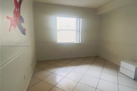 Appartement à louer à Hialeah, Floride: 3 chambres, 120.77 m2 № 1948027 - photo 11