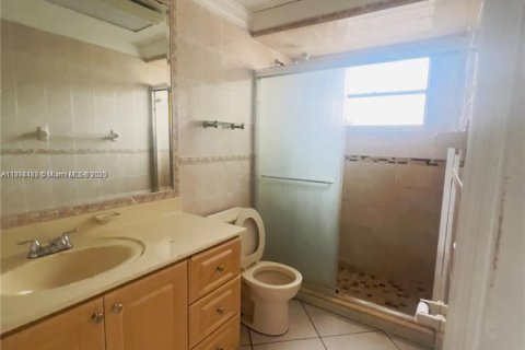 Appartement à louer à Hialeah, Floride: 3 chambres, 120.77 m2 № 1948027 - photo 15