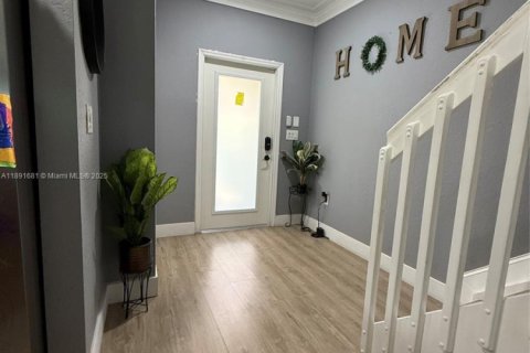 Touwnhouse à vendre à Tamarac, Floride: 3 chambres, 130.43 m2 № 1946277 - photo 3