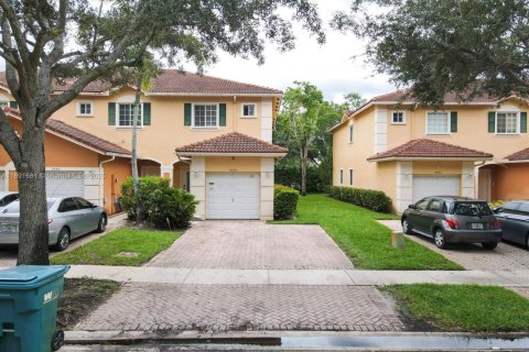 Touwnhouse à vendre à Tamarac, Floride: 3 chambres, 130.43 m2 № 1946277 - photo 21