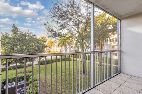Condo in Pembroke Pines, Florida, 2 bedrooms  № 2054366 - photo 30