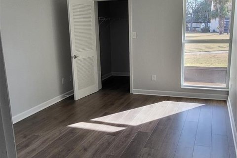 Condo in New Port Richey, Florida, 1 bedroom  № 2099540 - photo 13