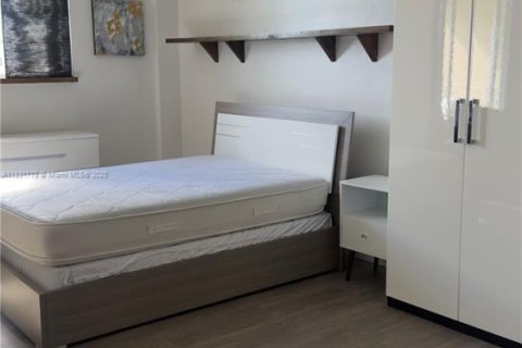 Condo in Sunny Isles Beach, Florida, 1 bedroom  № 1958426 - photo 20