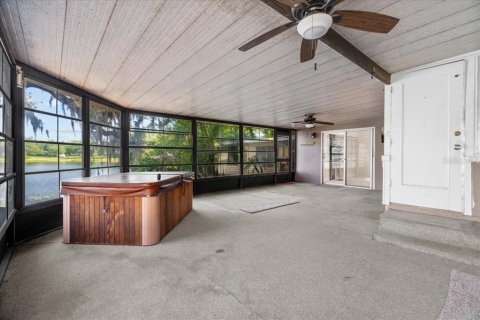 House in Casselberry, Florida 3 bedrooms, 120.03 sq.m. № 1736944 - photo 27
