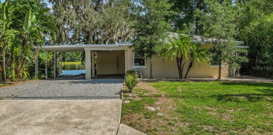 House in Casselberry, Florida 3 bedrooms, 120.03 sq.m. № 1736944