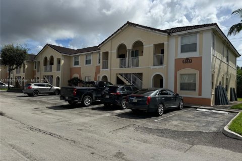 Condominio en venta en Homestead, Florida, 2 dormitorios, 86.4 m2 № 1740026 - foto 2