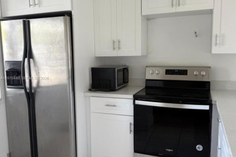 Condo in Miramar, Florida, 2 bedrooms  № 2032062 - photo 18