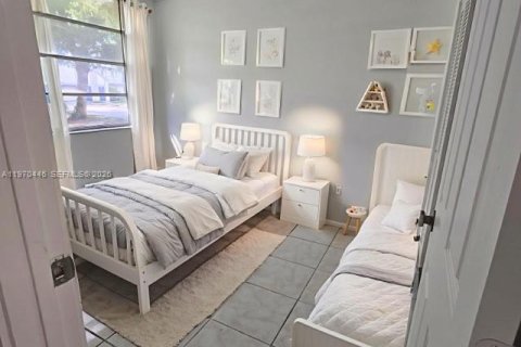 Condo in Miramar, Florida, 2 bedrooms  № 2032062 - photo 8