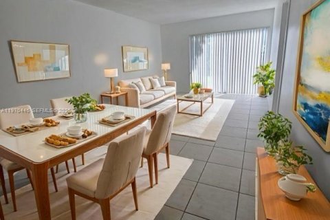 Condo in Miramar, Florida, 2 bedrooms  № 2032062 - photo 2