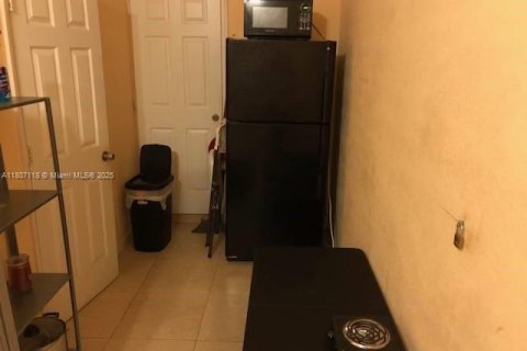 House in Fort Lauderdale, Florida 5 bedrooms, 158.4 sq.m. № 1746206 - photo 19
