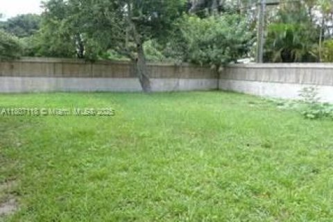 House in Fort Lauderdale, Florida 5 bedrooms, 158.4 sq.m. № 1746206 - photo 6