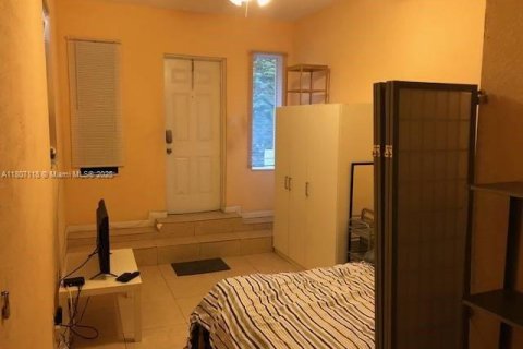 House in Fort Lauderdale, Florida 5 bedrooms, 158.4 sq.m. № 1746206 - photo 18