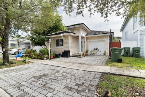 Villa ou maison à vendre à Homestead, Floride: 3 chambres, 128.76 m2 № 1948915 - photo 1
