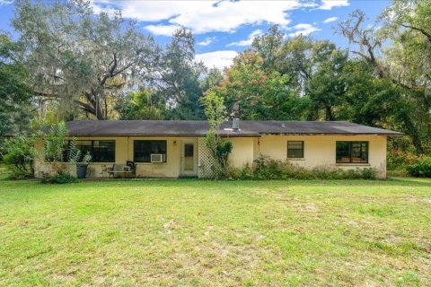House in Keystone Heights, Florida 3 bedrooms, 147.9 sq.m. № 2143135 - photo 22