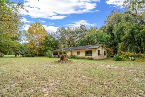 House in Keystone Heights, Florida 3 bedrooms, 147.9 sq.m. № 2143135 - photo 29