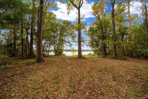 House in Keystone Heights, Florida 3 bedrooms, 147.9 sq.m. № 2143135 - photo 2