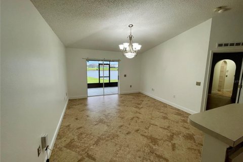 House in Sanford, Florida 3 bedrooms, 150.22 sq.m. № 1908081 - photo 21