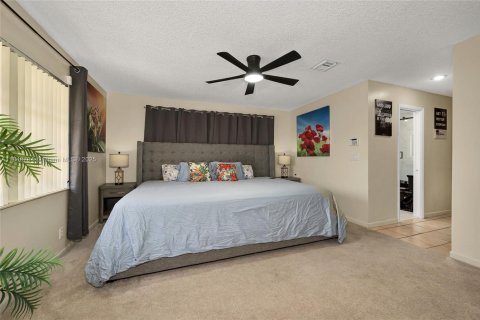 Villa ou maison à vendre à Tamarac, Floride: 3 chambres, 171.78 m2 № 2034432 - photo 28