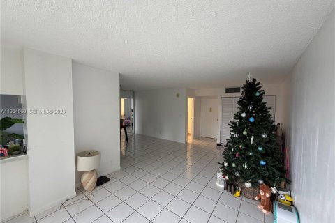 Купить кондоминиум в Санни-Айлс-Бич, Флорида 1 спальня, 71.26м2, № 2011042 - фото 6