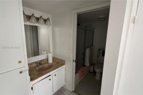 Купить кондоминиум в Санни-Айлс-Бич, Флорида 1 спальня, 71.26м2, № 2011042 - фото 26