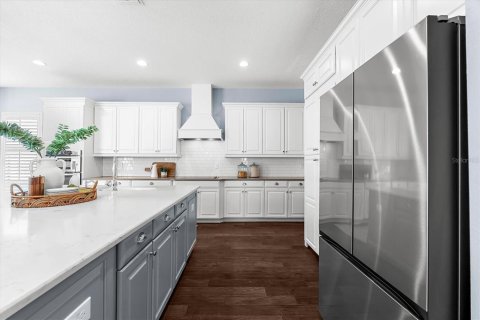 House in Tampa, Florida 6 bedrooms, 400.78 sq.m. № 1825381 - photo 21