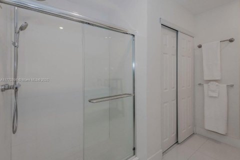 Copropriété à louer à Miami Beach, Floride: 1 chambre, 83.61 m2 № 1611764 - photo 18