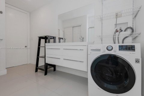 Copropriété à louer à Miami Beach, Floride: 1 chambre, 83.61 m2 № 1611764 - photo 25