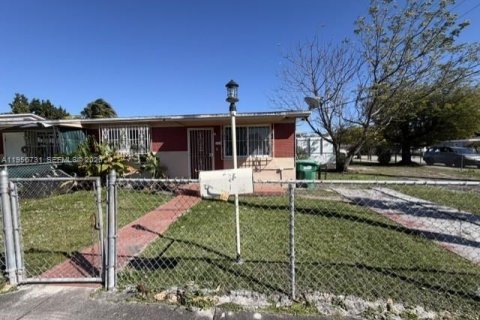 Apartamento en Miami, Florida 2 dormitorios, 207.54 m2 № 2011177