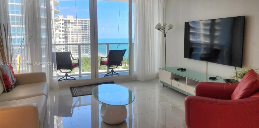 Condo in Hollywood, Florida, 1 bedroom  № 1939898