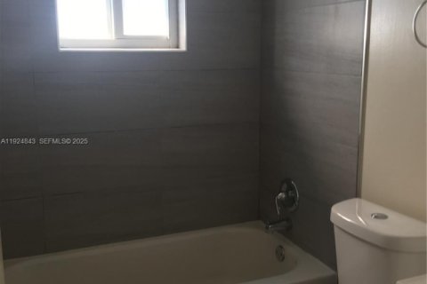 Appartement à louer à Miami Beach, Floride: 41.81 m2 № 1983084 - photo 3