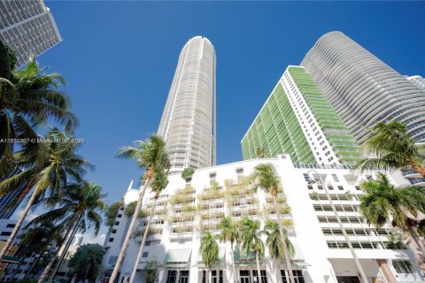 Condominio en alquiler en Miami, Florida, 2 dormitorios, 97.36 m2 № 1781489 - foto 2