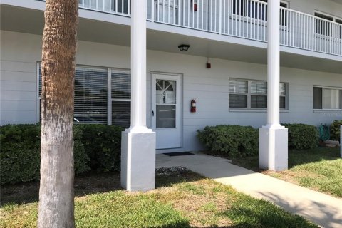 Condominio en venta en Clearwater, Florida, 2 dormitorios, 102.19 m2 № 1740518 - foto 20