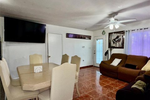 Villa ou maison à vendre à Orlando, Floride: 3 chambres, 116.59 m2 № 2206238 - photo 9